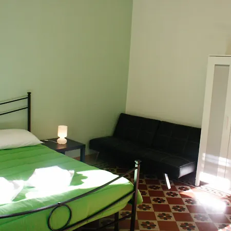 1929 Castle Guest Guest house 3*